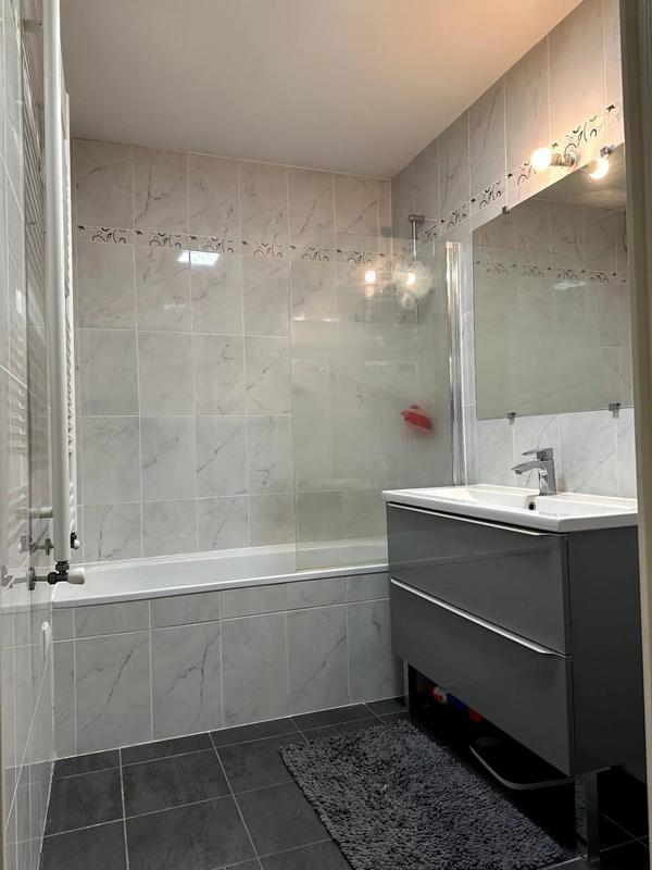 Appartement - 90 m² - 4 pièces