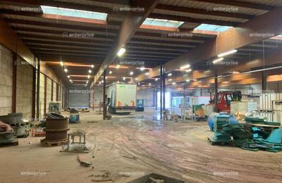 Local d'activité / Entrepôt - 3 232 m²