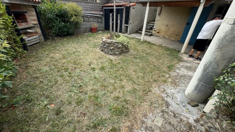 Maison en pierre - 63 m² - 2 pièces