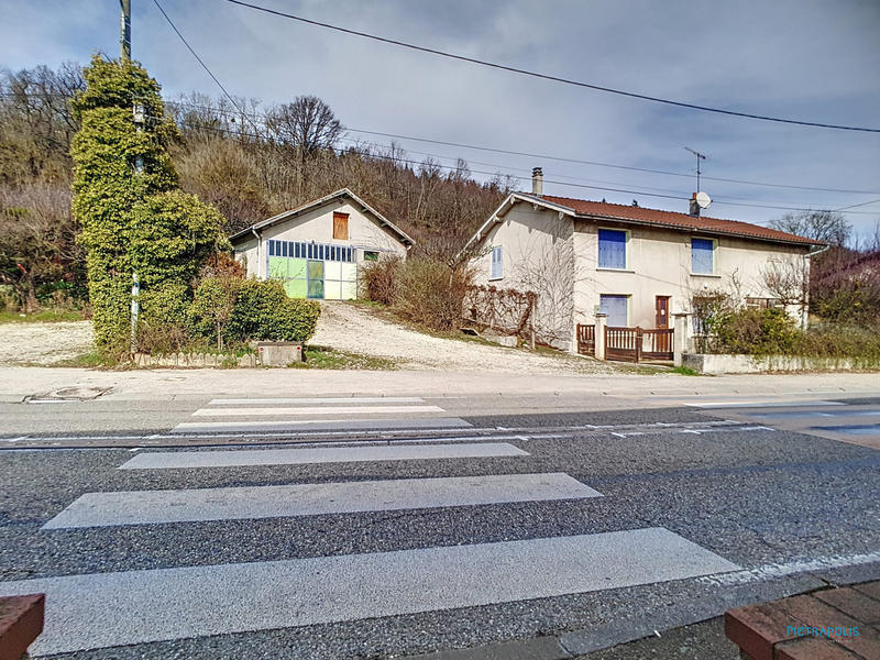 Maison ancienne - 95 m² - 4 pièces