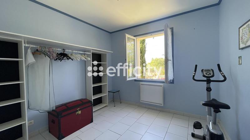 Maison - 93 m² - 5 pièces