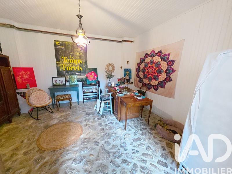 Maison - 200 m² - 7 pièces