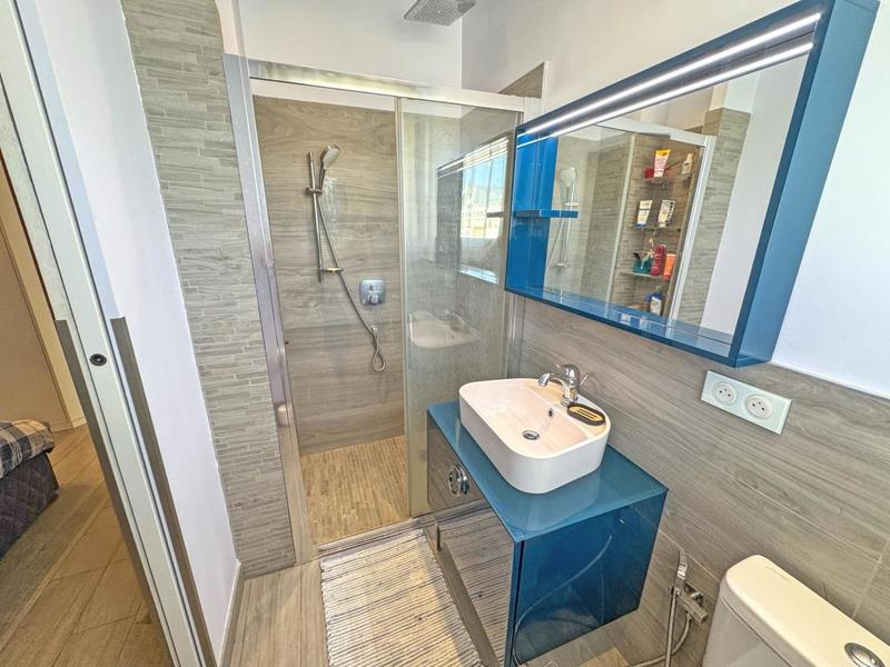 Appartement - 100 m² - 4 pièces