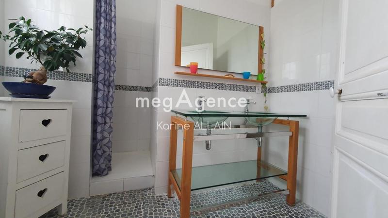 Maison - 104 m² - 5 pièces