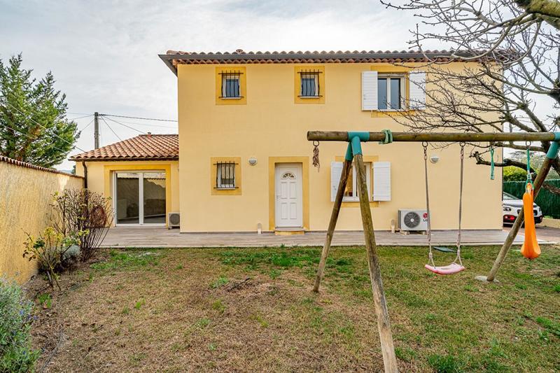 Maison - 200 m² - 6 pièces