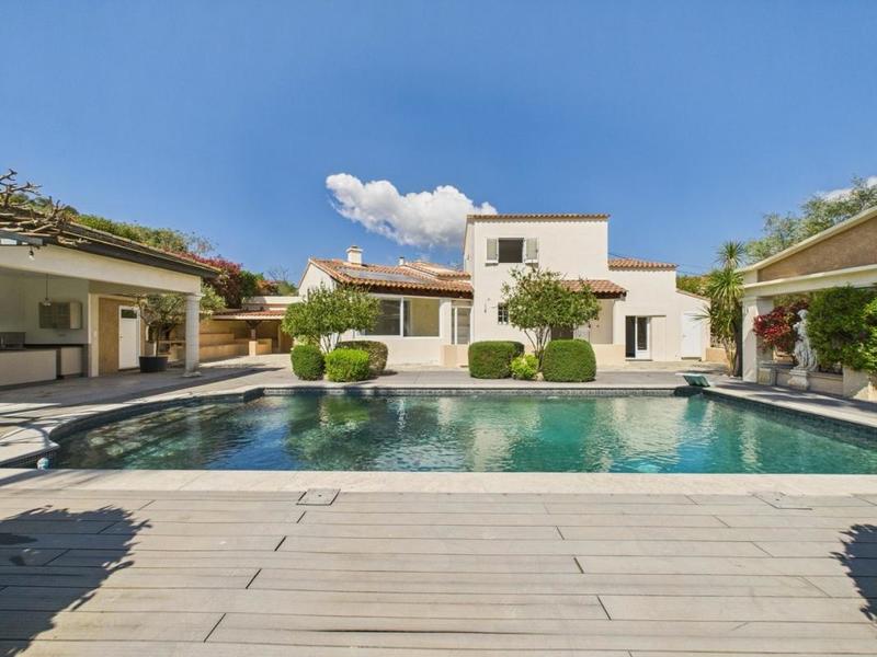 Villa - 185 m² - 5 pièces