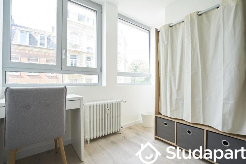 Chambre - 11 m² - 1 pièce