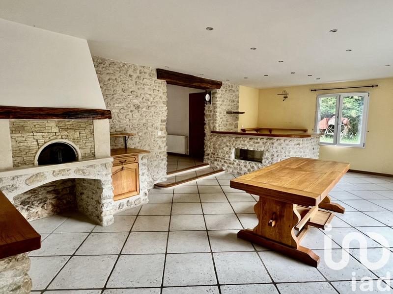 Maison - 215 m² - 6 pièces