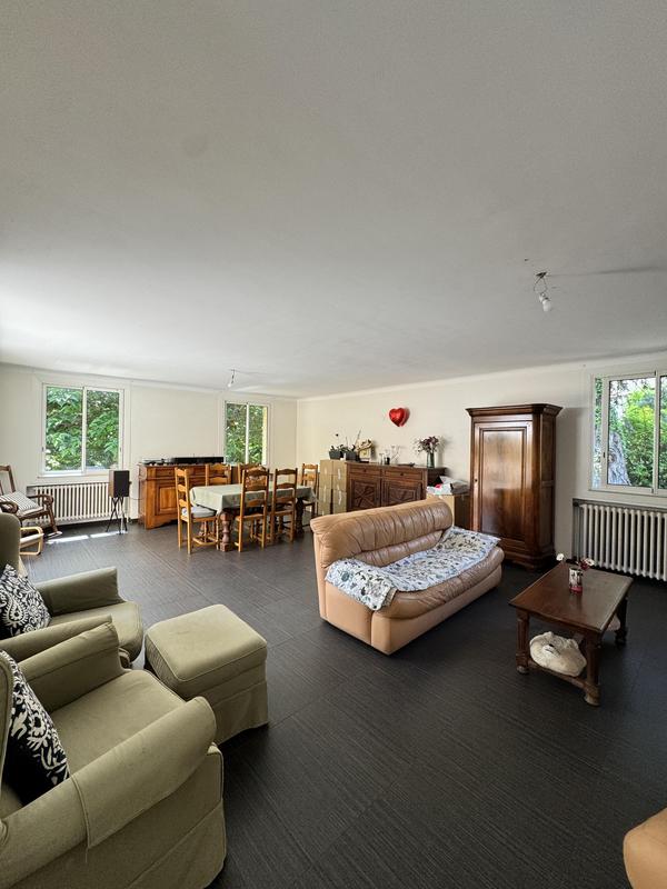 Maison ancienne - 259 m² - 6 pièces