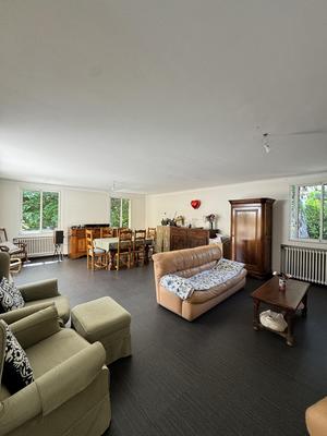 Maison ancienne - 259 m² - 6 pièces