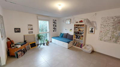 Appartement - 93 m² - 5 pièces