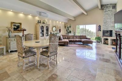 Villa - 146 m² - 5 pièces