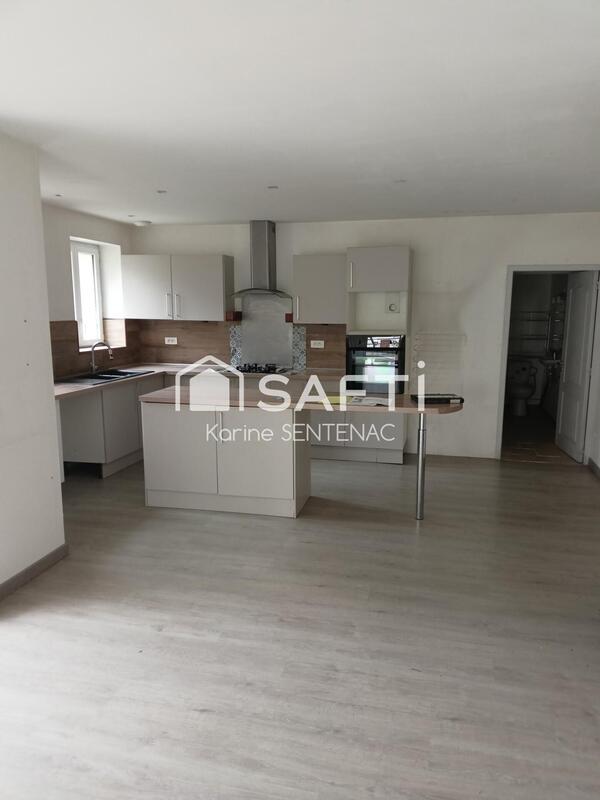 Maison - 157 m² - 8 pièces