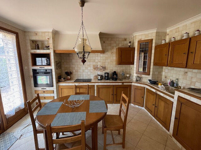 Maison - 174 m² - 6 pièces