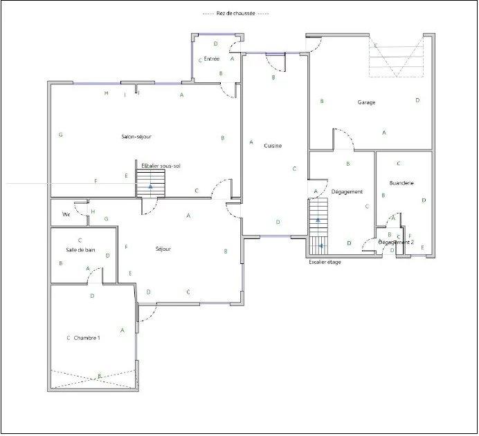 Maison en pierre - 200 m² - 6 pièces