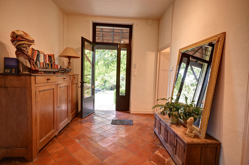 Maison - 215 m² - 8 pièces