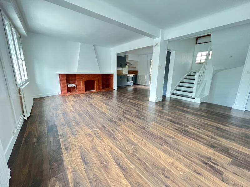 Maison - 144 m² - 8 pièces