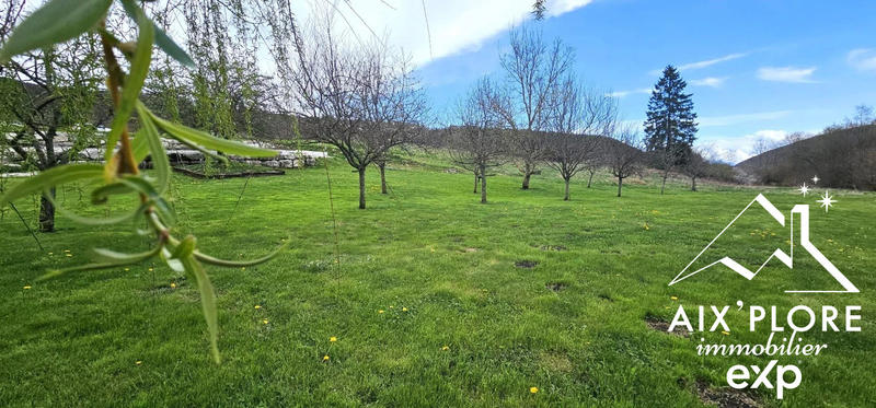 Maison - 240 m² - 6 pièces