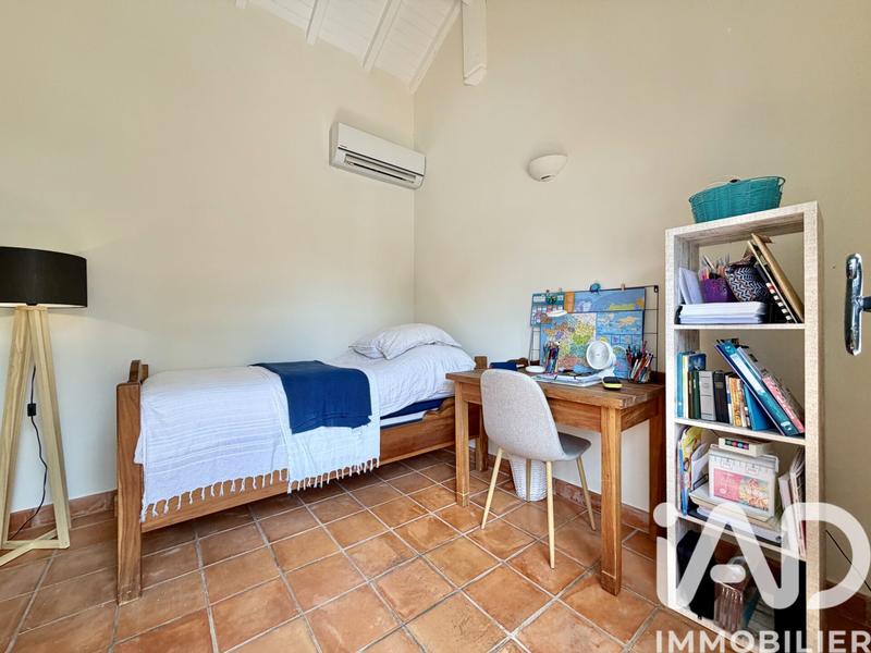 Maison - 138 m² - 5 pièces