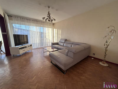 Appartement - 93 m² - 4 pièces