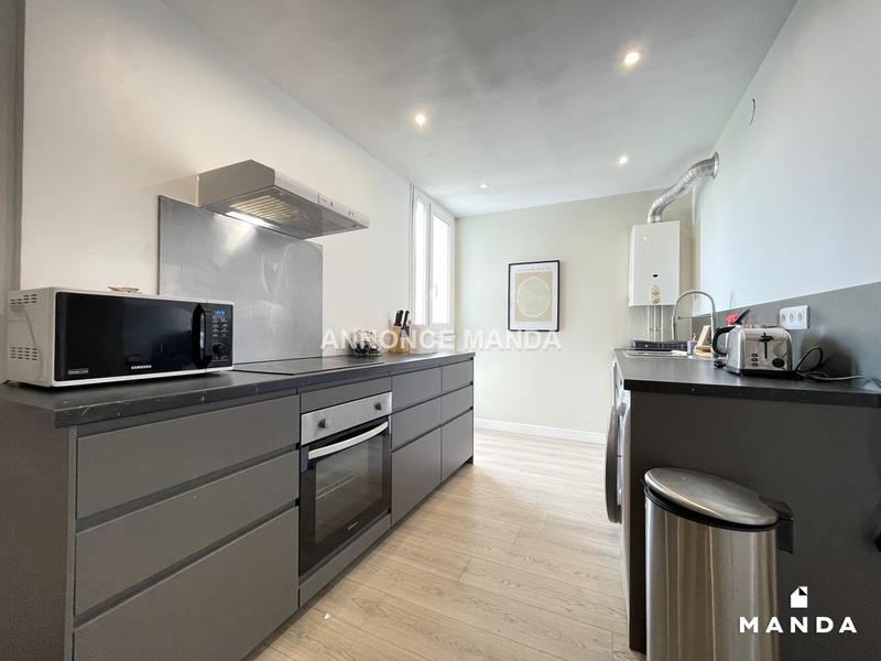 Chambre - 10 m² - 4 pièces