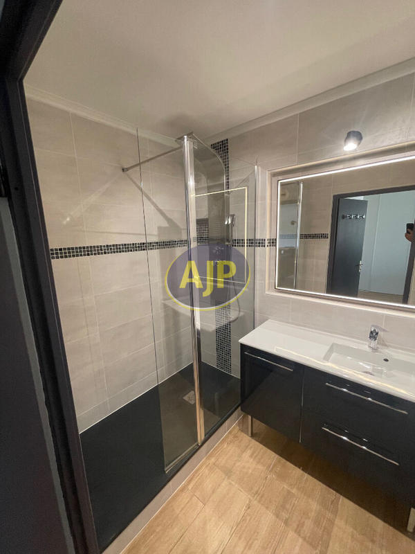 Appartement - 54 m² - 2 pièces