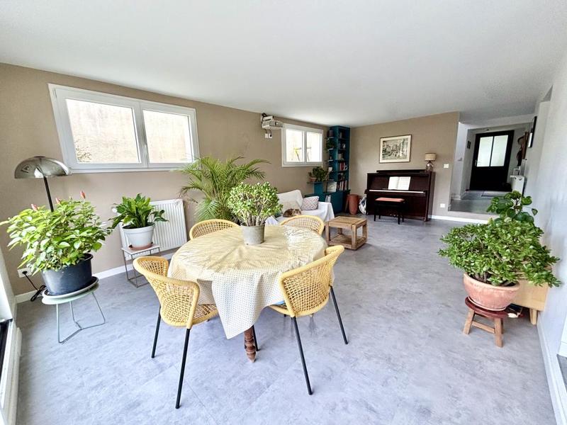 Maison - 160 m² - 6 pièces