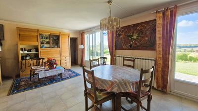 Maison - 175 m² - 7 pièces