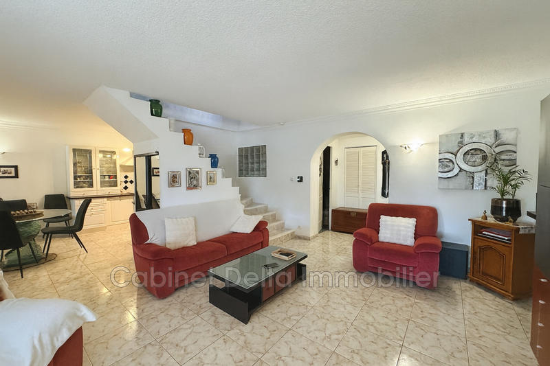 Maison - 104 m² - 4 pièces