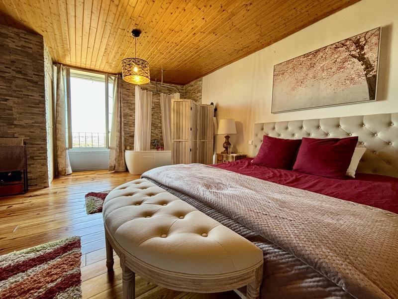 Maison - 159 m² - 5 pièces