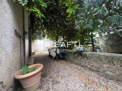 Maison - 82 m² - 5 pièces