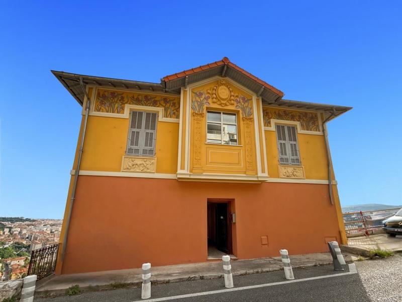 Appartement - 86 m² - 4 pièces