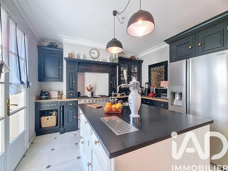 Maison - 190 m² - 6 pièces