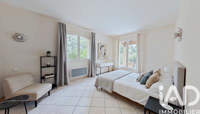 Maison - 170 m² - 6 pièces