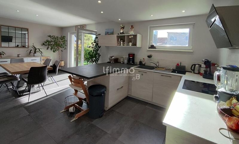 Maison - 102 m² - 5 pièces