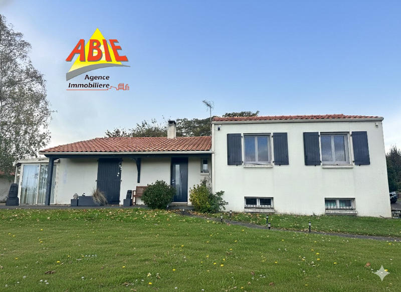 Maison - 97 m² - 4 pièces