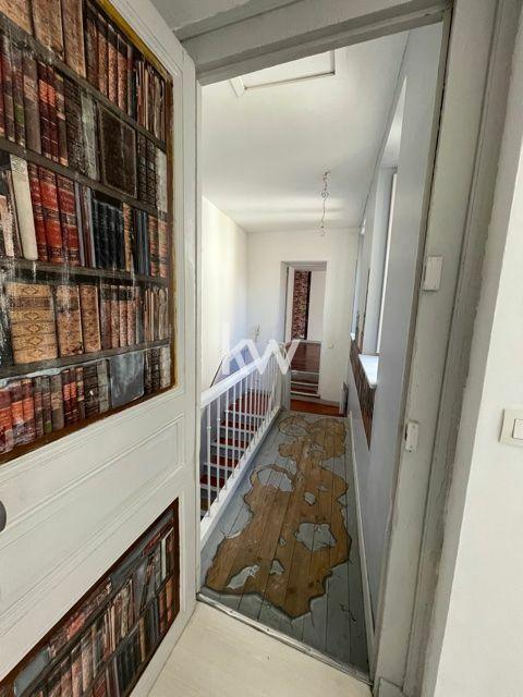 Appartement - 179 m² - 6 pièces