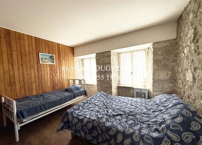 Maison - 140 m² - 7 pièces