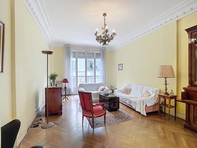 Appartement - 128 m² - 4 pièces