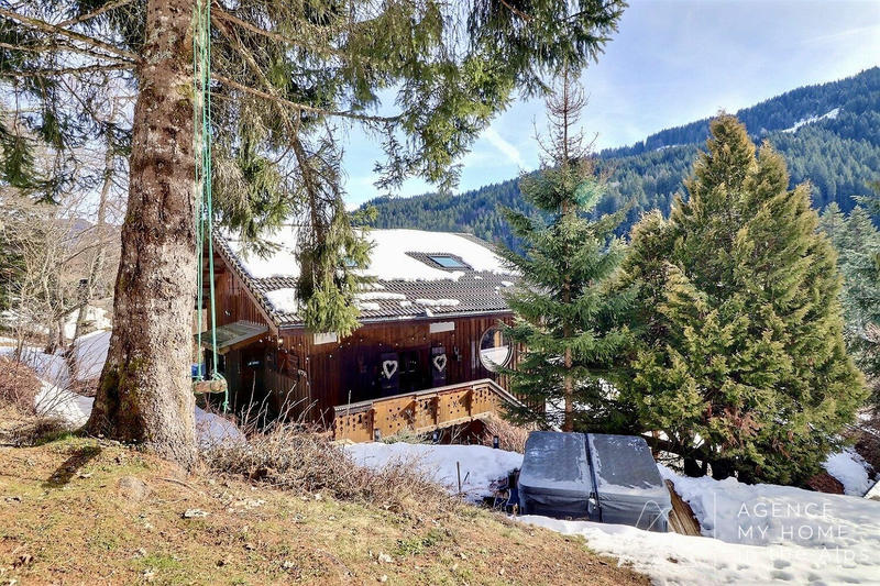 Châlet - 255 m² - 11 pièces