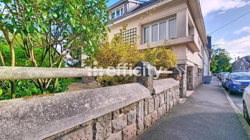 Maison - 173 m² - 7 pièces