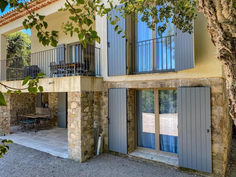 Maison - 220 m² - 6 pièces