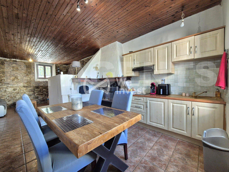 Maison - 322 m² - 9 pièces