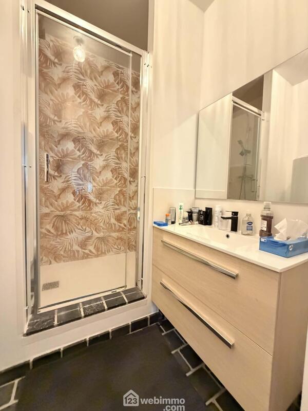 Immeuble - 714 m² - 27 pièces