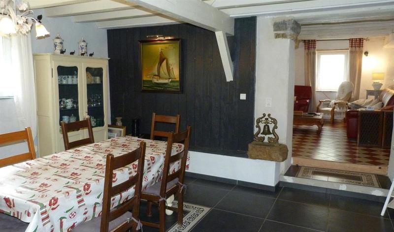 Maison - 185 m² - 8 pièces