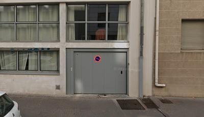 Parking / Garage - 10 m²