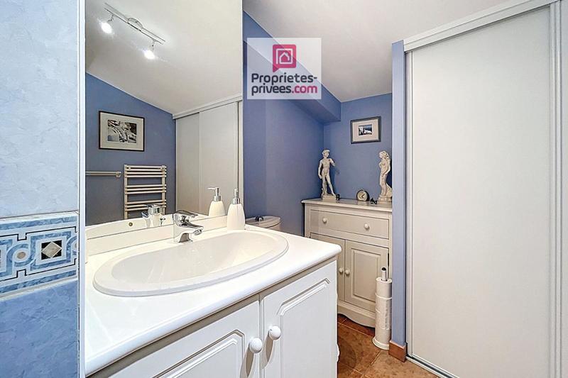 Appartement - 75 m² - 3 pièces