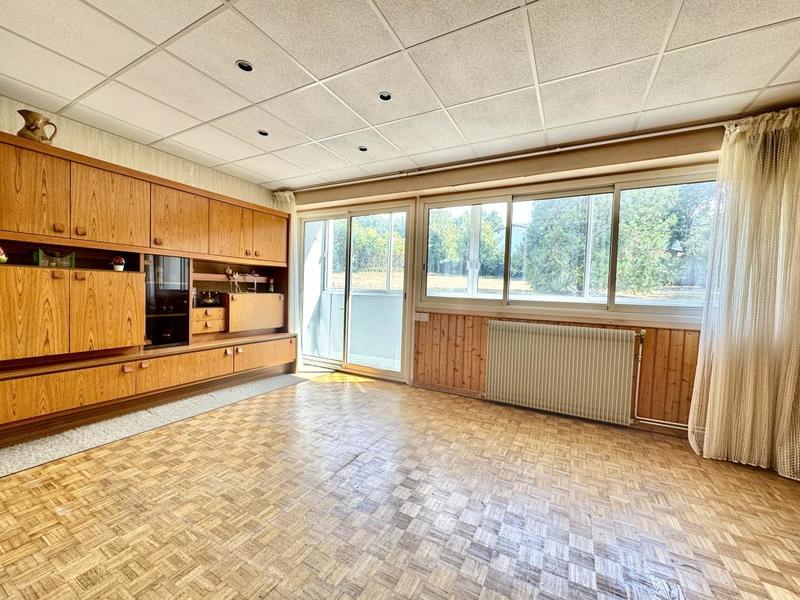 Appartement - 82 m² - 5 pièces