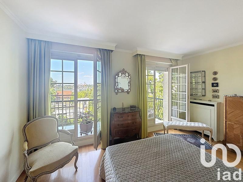 Appartement - 111 m² - 5 pièces