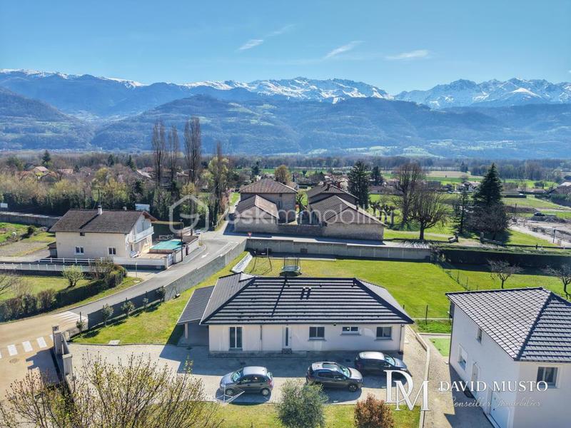 Maison - 108 m² - 5 pièces